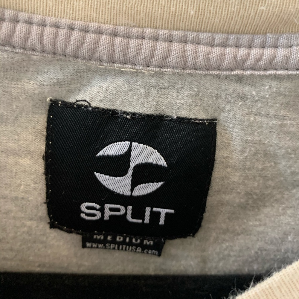Men’s split tee - Picture 4 of 4